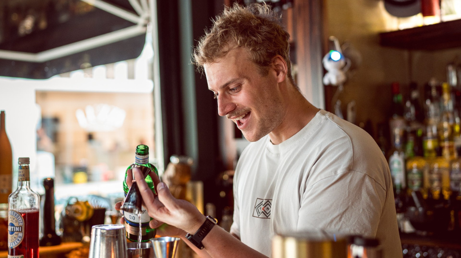 Bartender Joop van Diest - Header