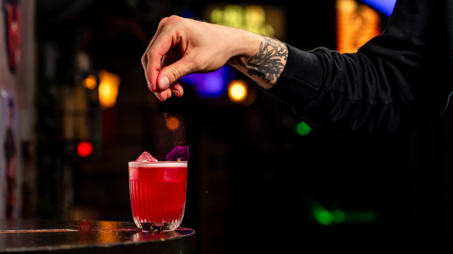 Cocktail-beet-it-duke-of-tokyo