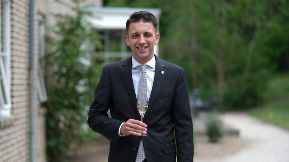 De-Sommelier-is-vrij-Adriaan-Visser-Harrys-ovv-Milton Verseput